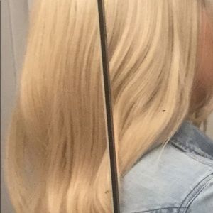 Ash blonde mix ombré lace front wig.